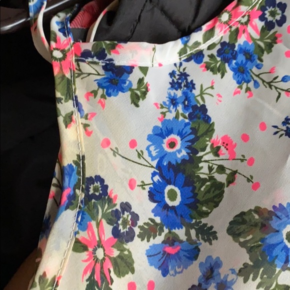 Floral tank top - Picture 5 of 8